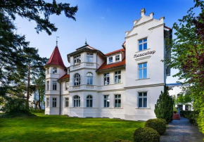 Villa Aesculap by Rujana Binz